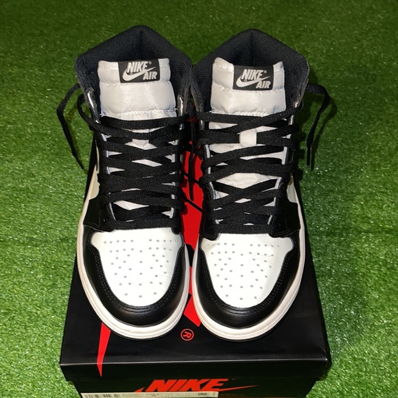 Nike Jordan 1 Retro High Dark Mocha(USED) - Picture 7 of 12